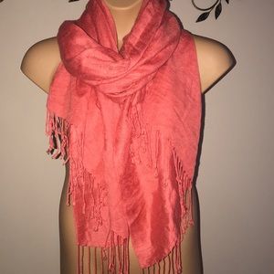 Coral scarf 🤩